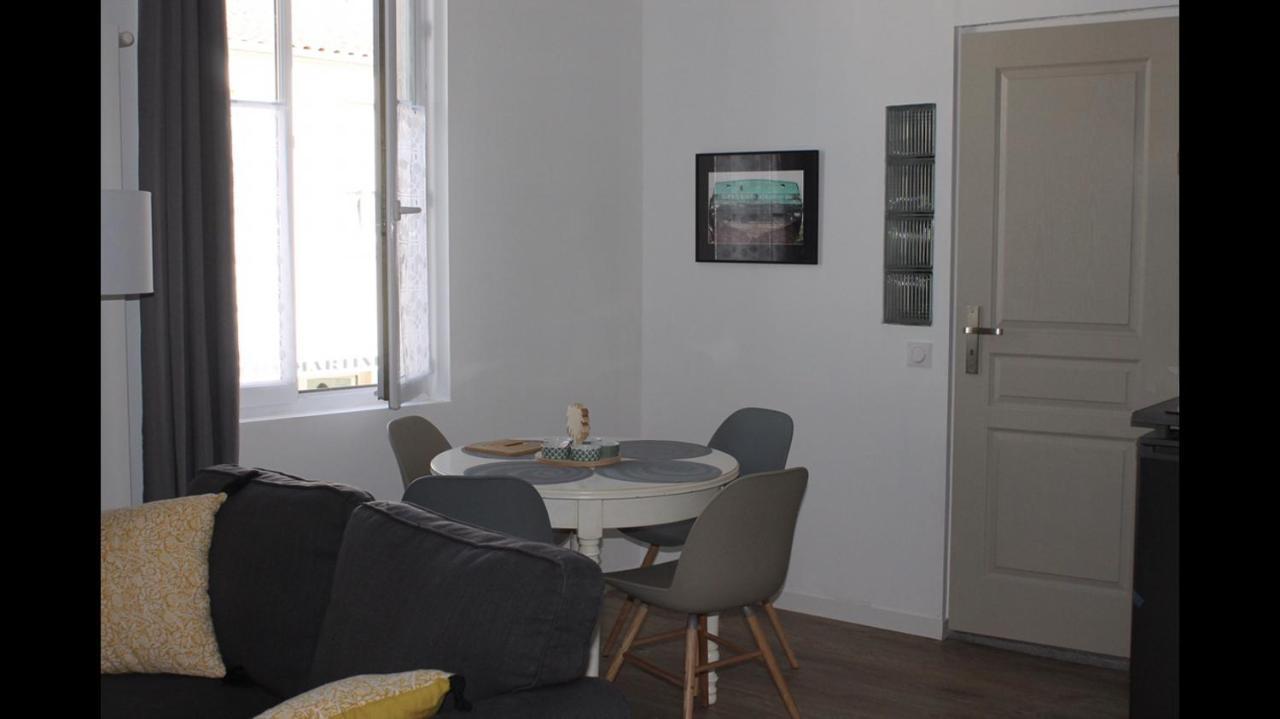 Residence Pasteur - Flyer Rochefort  Kültér fotó
